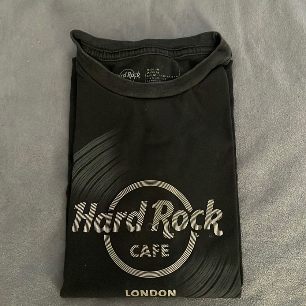 Hard Rock Cafe London Black Tshirt for Youth Boys Fit Medium